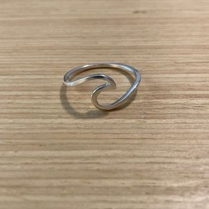 Pura Vida wave ring